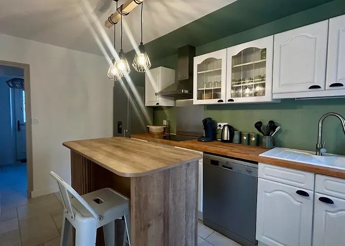 Les Terrasses De Saint Jacques * 帕塞内